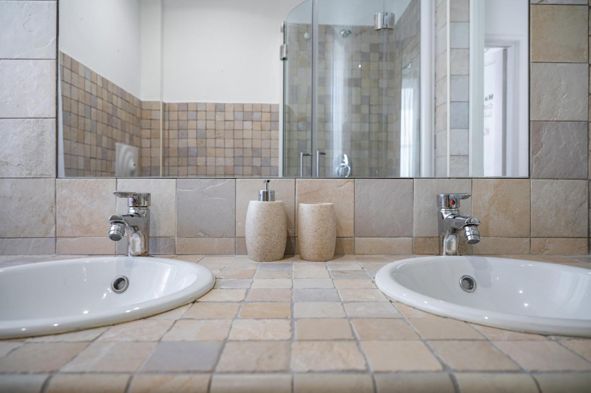 Your Elegant Loft At Termini Station Rome Bagian luar foto